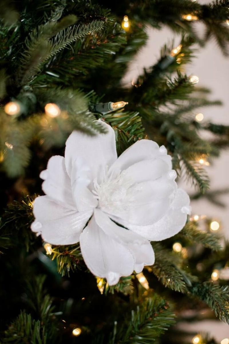 Flowers | 24" X 9" White Glitter Edge Velvet Magnolia Stem Flowers Flowers