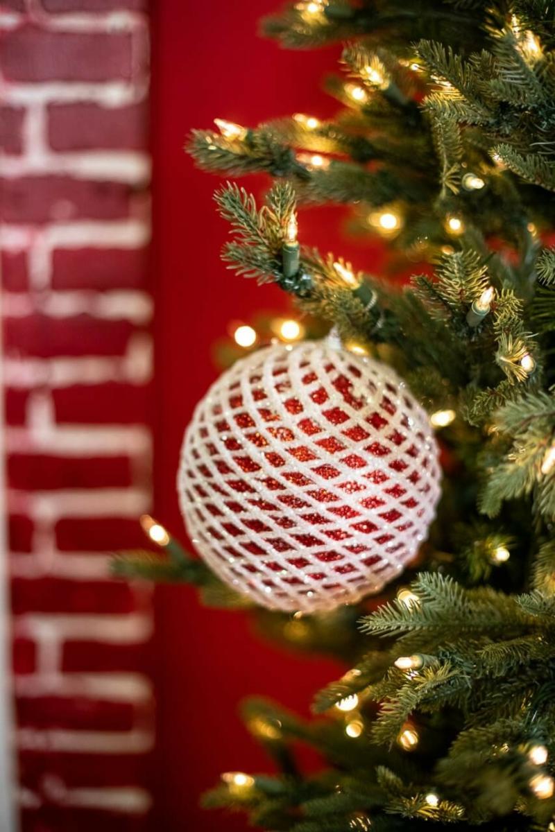 Ornaments | 6" Glittered 2 Tone Net Ball Christmas Ornaments – Red/White Ornaments Ornaments