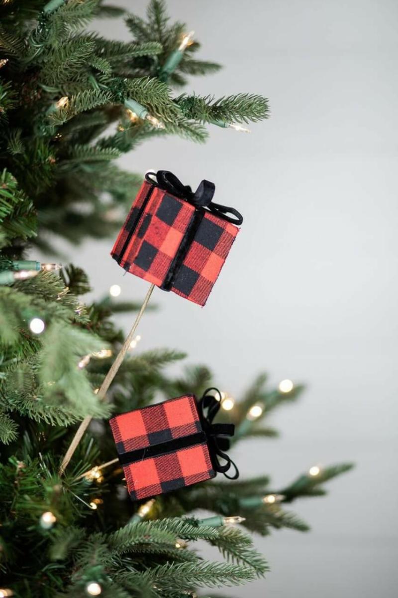 Picks & Sprays | 24" Buffalo Plaid Package With Bow Spray Picks & Sprays Picks & Sprays